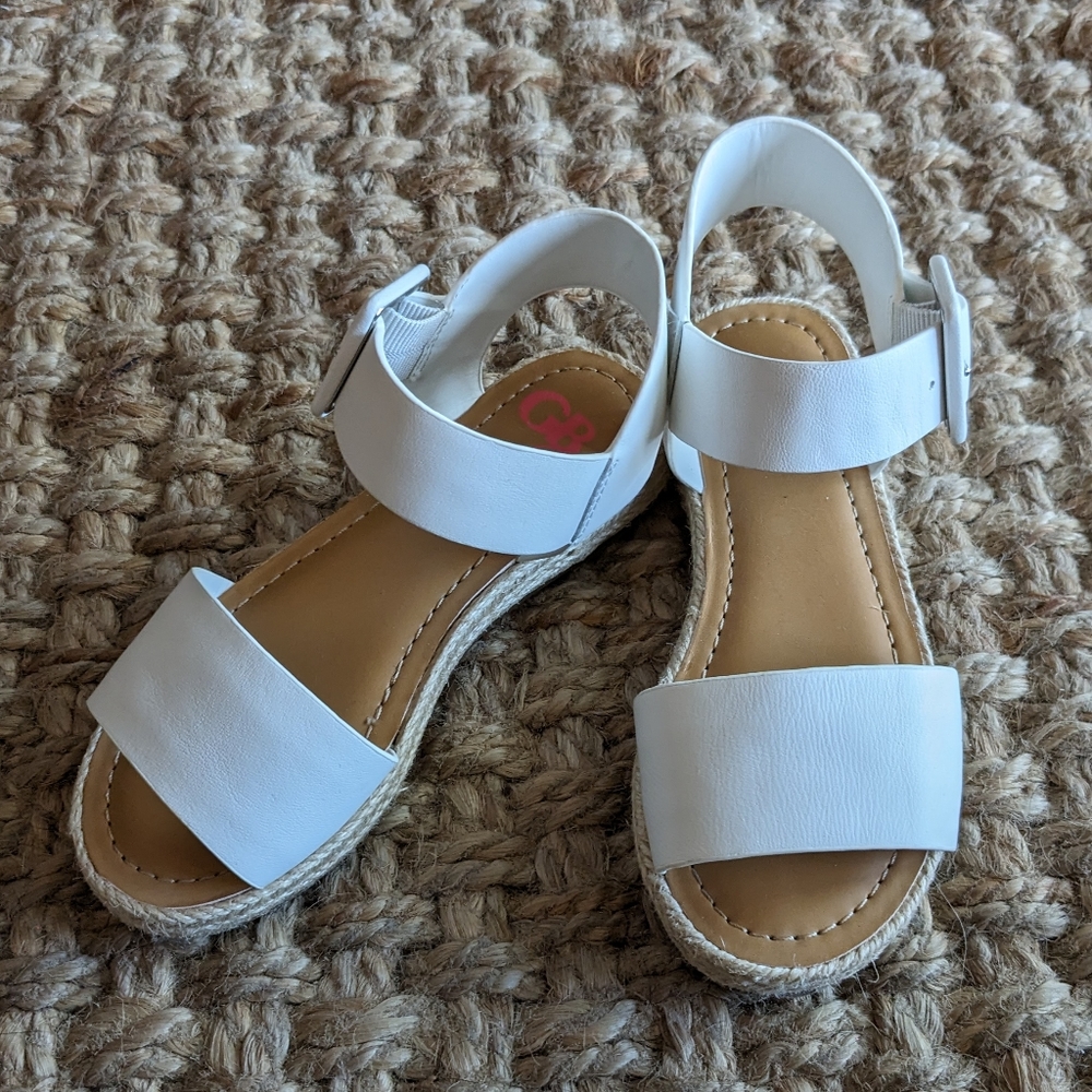 Gianni Bini girls white espadrille sandals